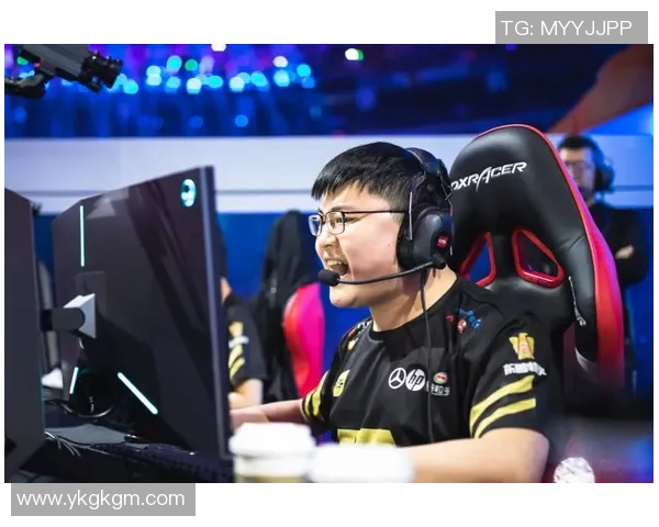 RNG在冠军杯积分榜中以62分稳居第一位置展现强劲实力